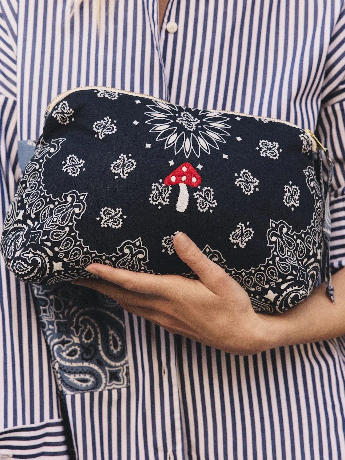 TOILETRY BAG- MUSHROOM