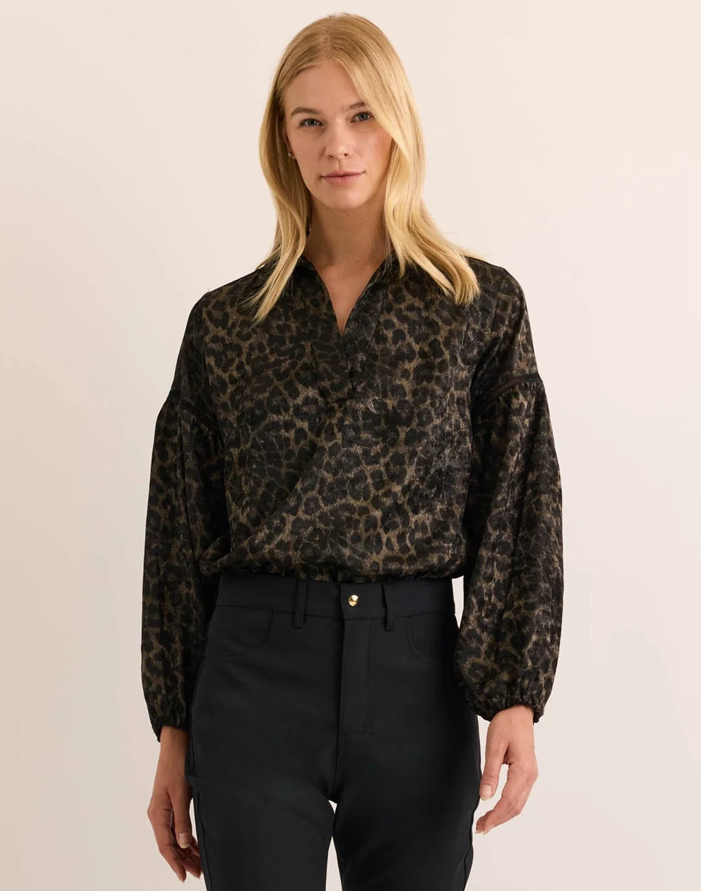 ARIANNA LONG SLEEVE ANIMAL PRINT TOP