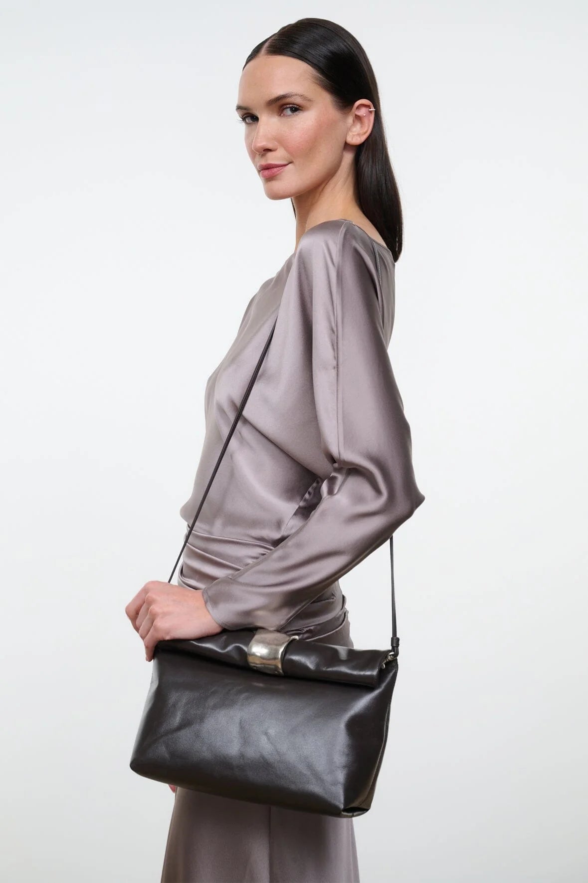 CUFF CLUTCH