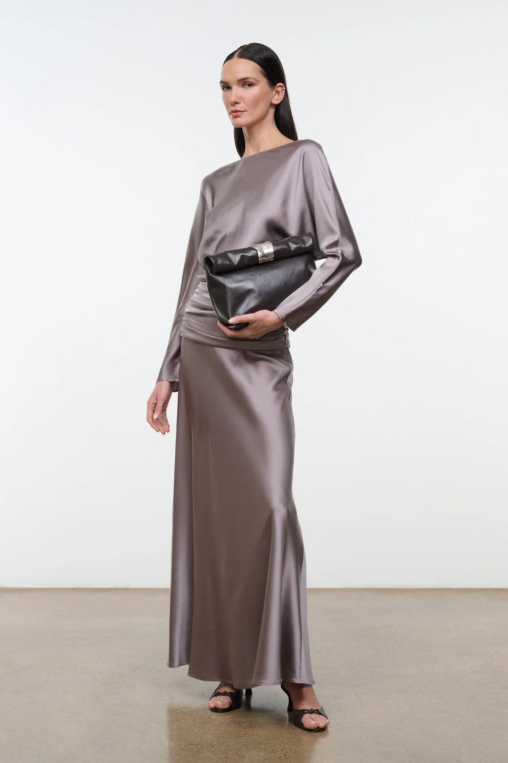 CUFF CLUTCH