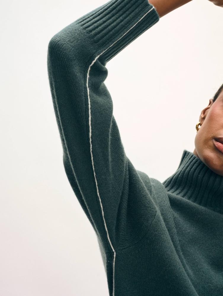 CASHMERE OVERSIZED STANDNECK