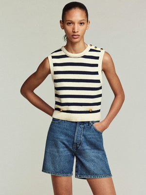 THE HARBOR VEST