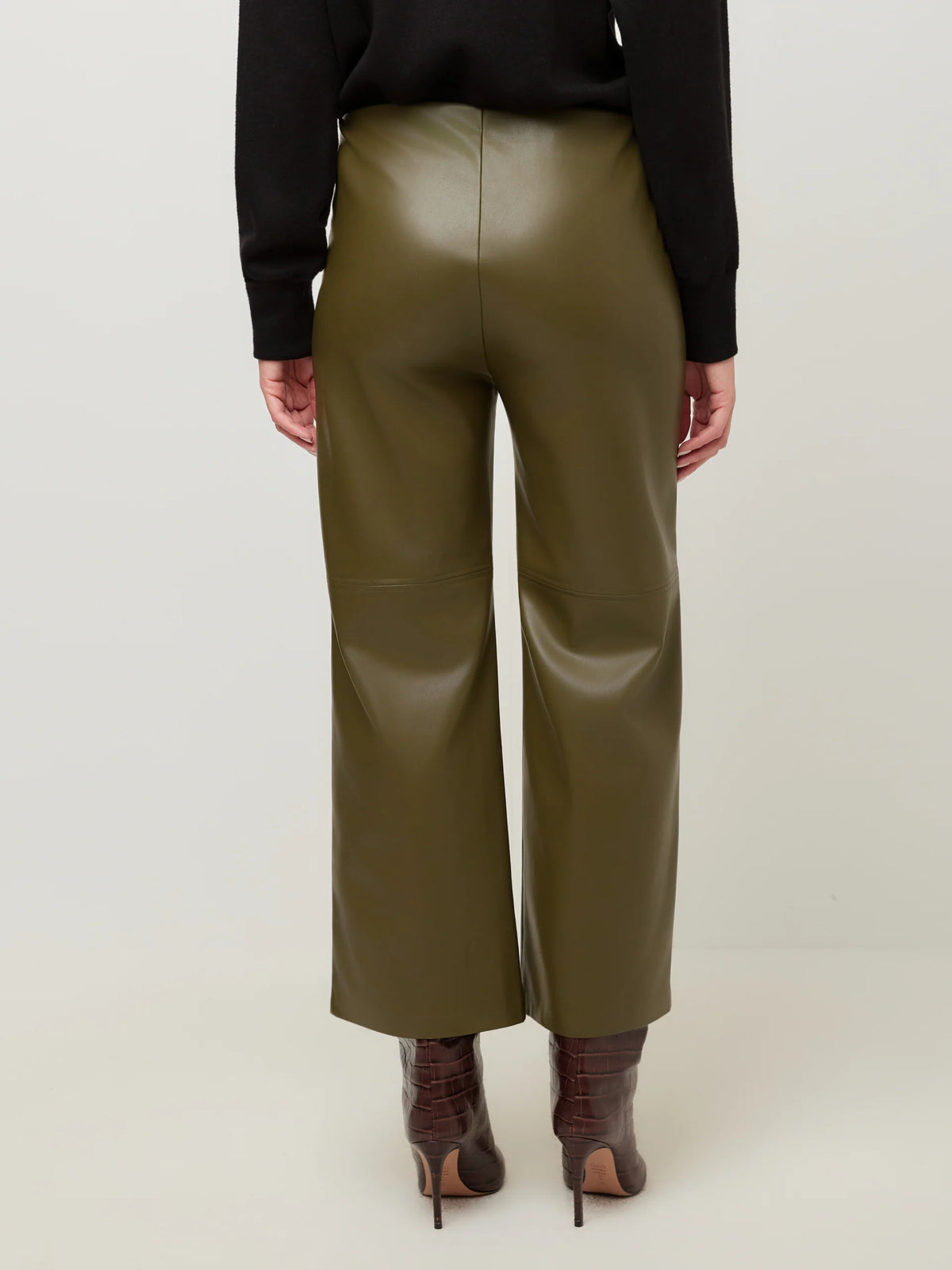 FAUX LEATHER CROPPED PANT