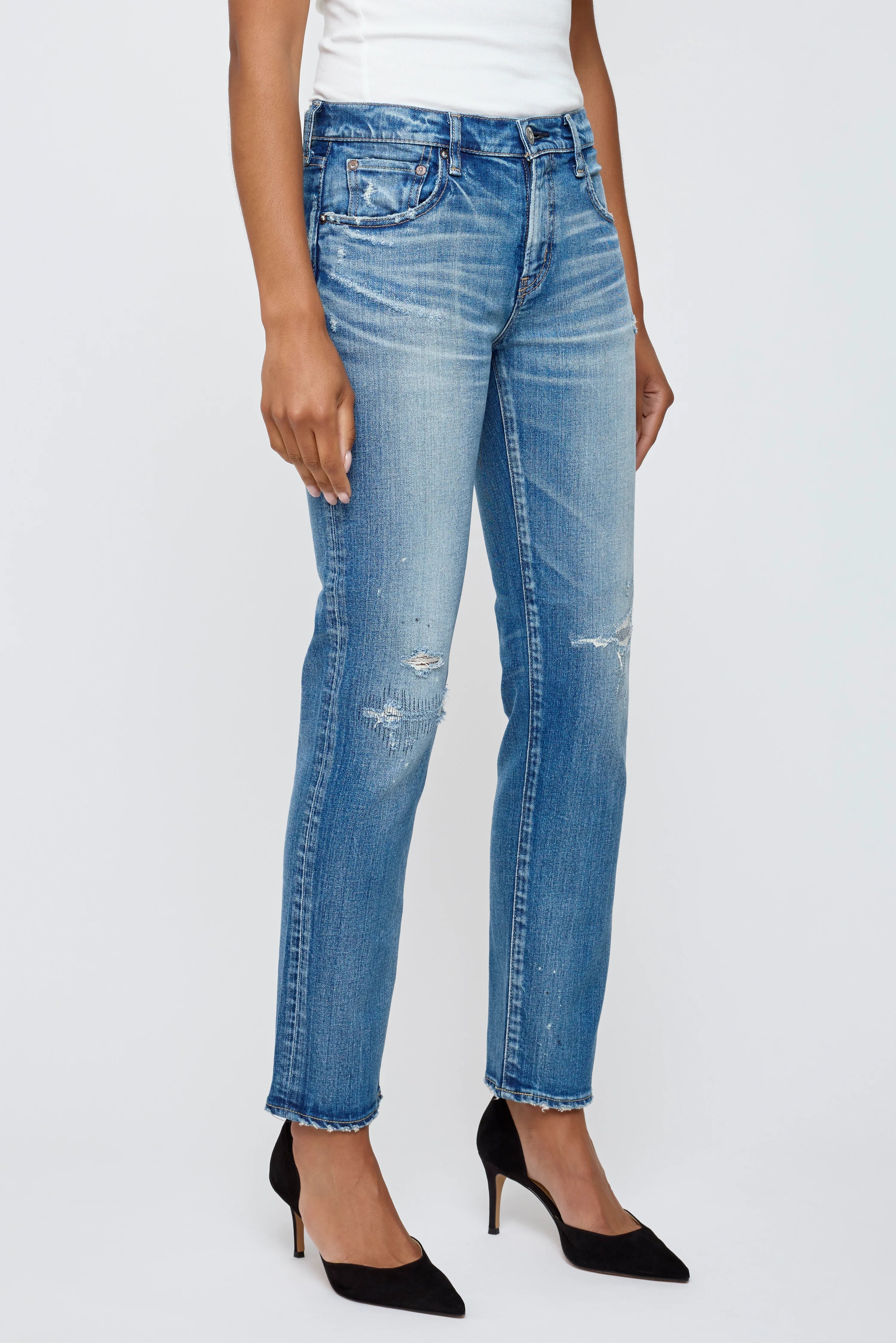 SLIM STRAIGHT