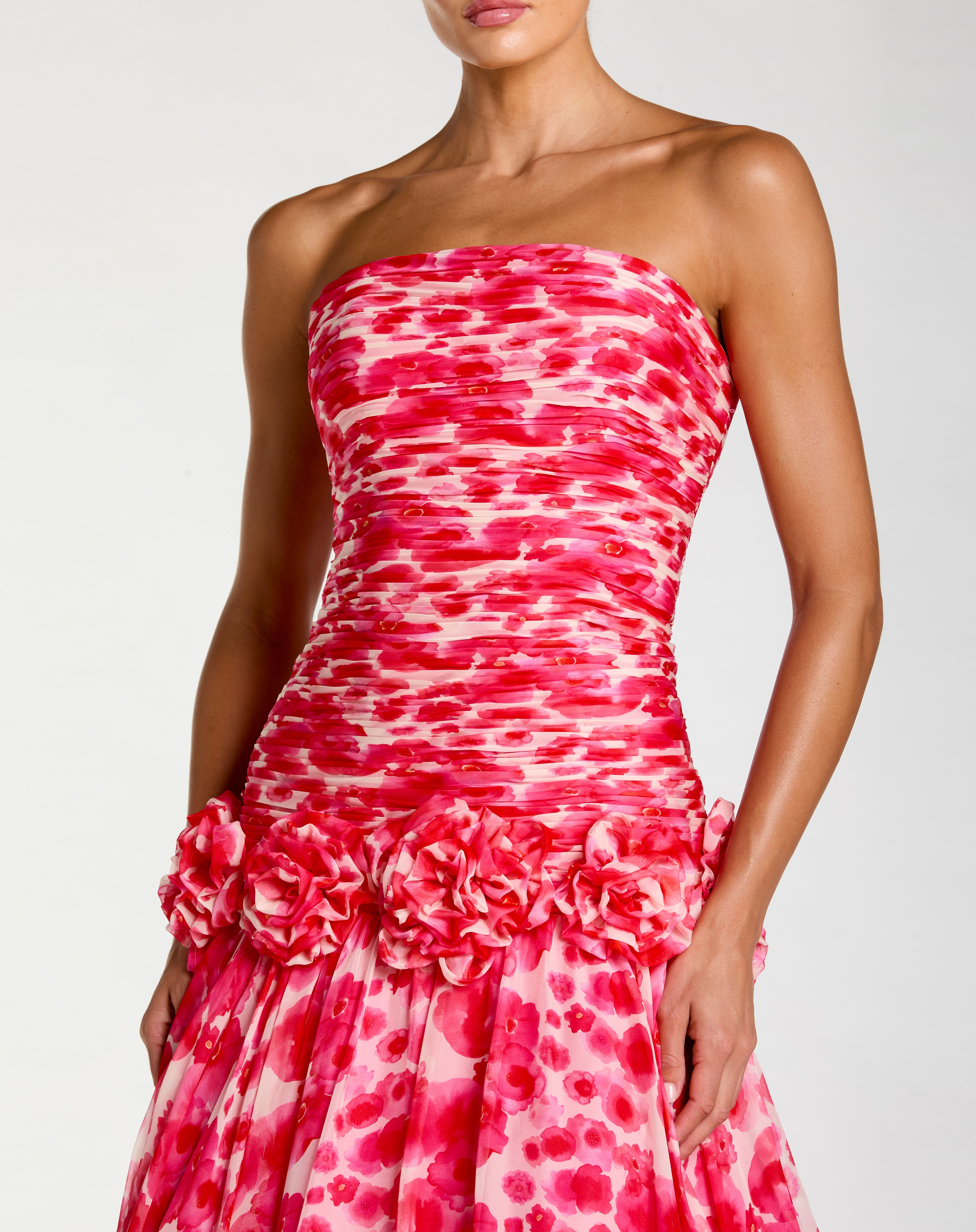 CHIFFON STRAPLESS BALLGOWN