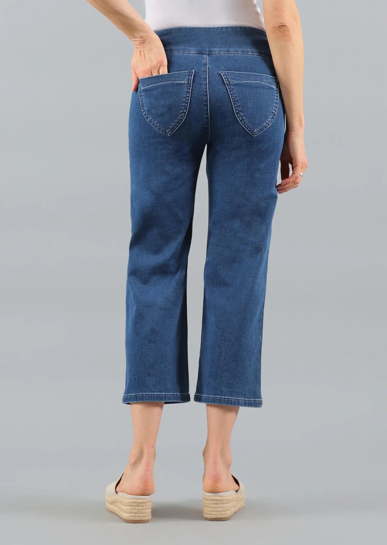 HAILEY PULL ON GAUCHO