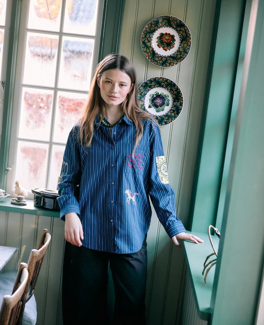 BRENNA SHIRT NAVY STRIPE