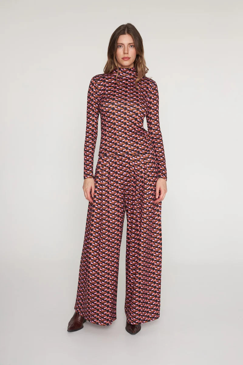 DIANA PANT