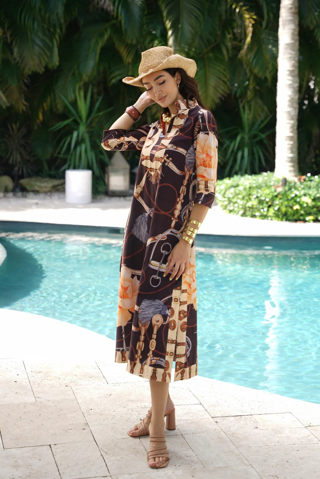 DARVINY KAFTAN