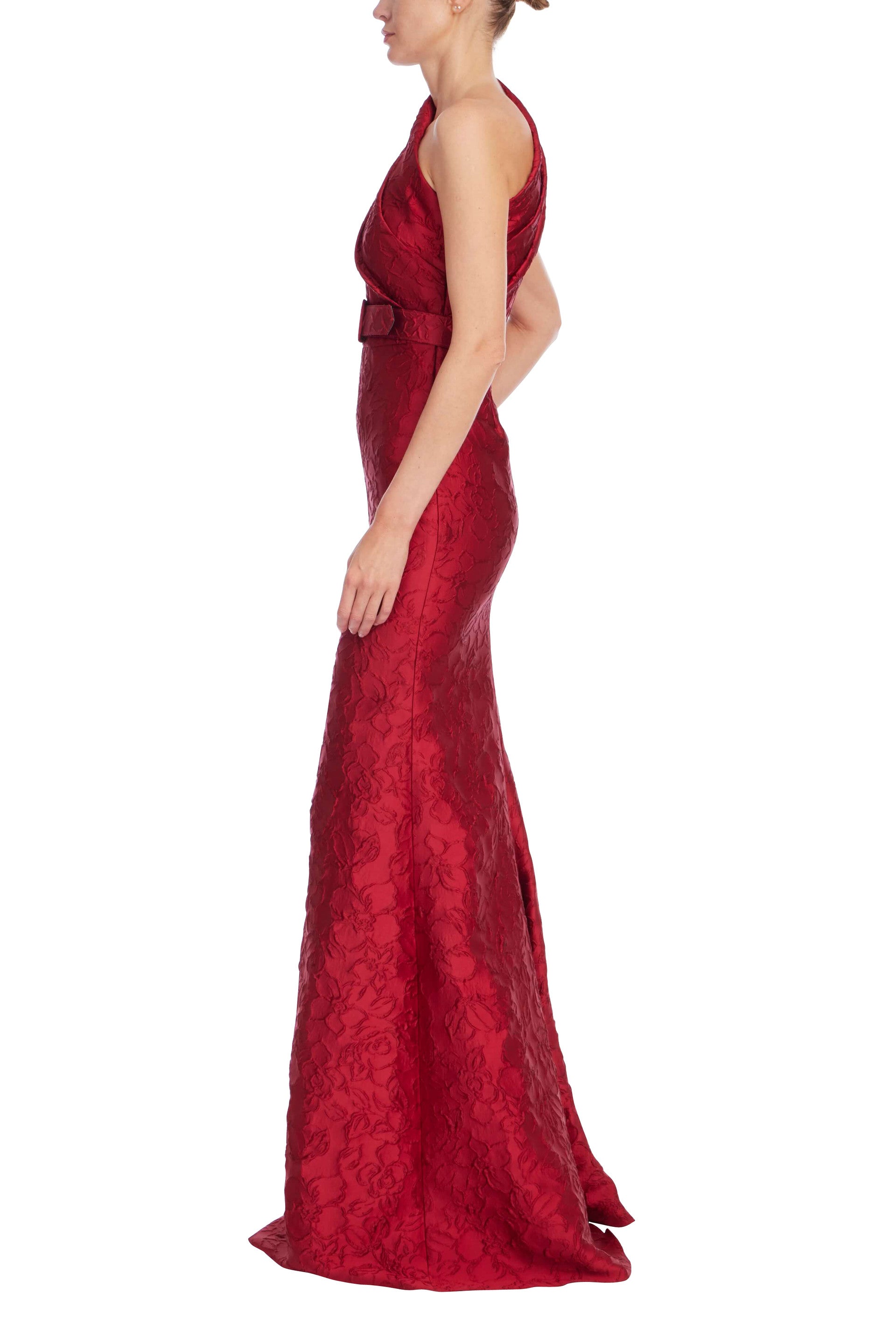 ONE-SHOULDER BUCKLE BELT GOWN