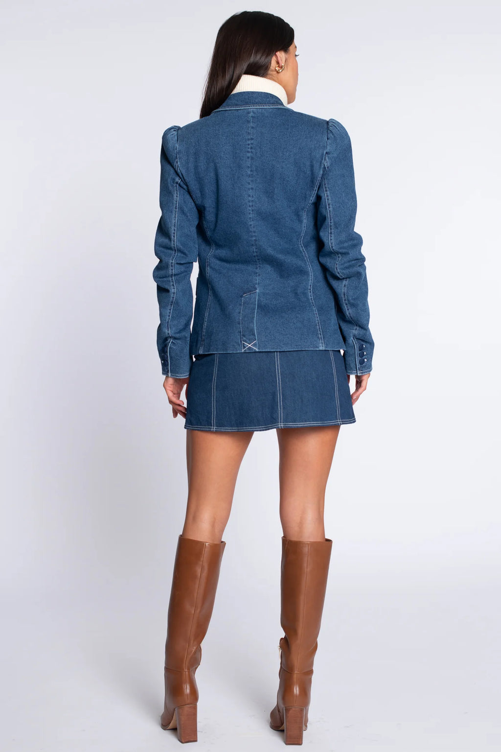 ELIZABETH BLAZER