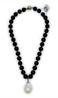 BLACK ONYX PEARL DROP