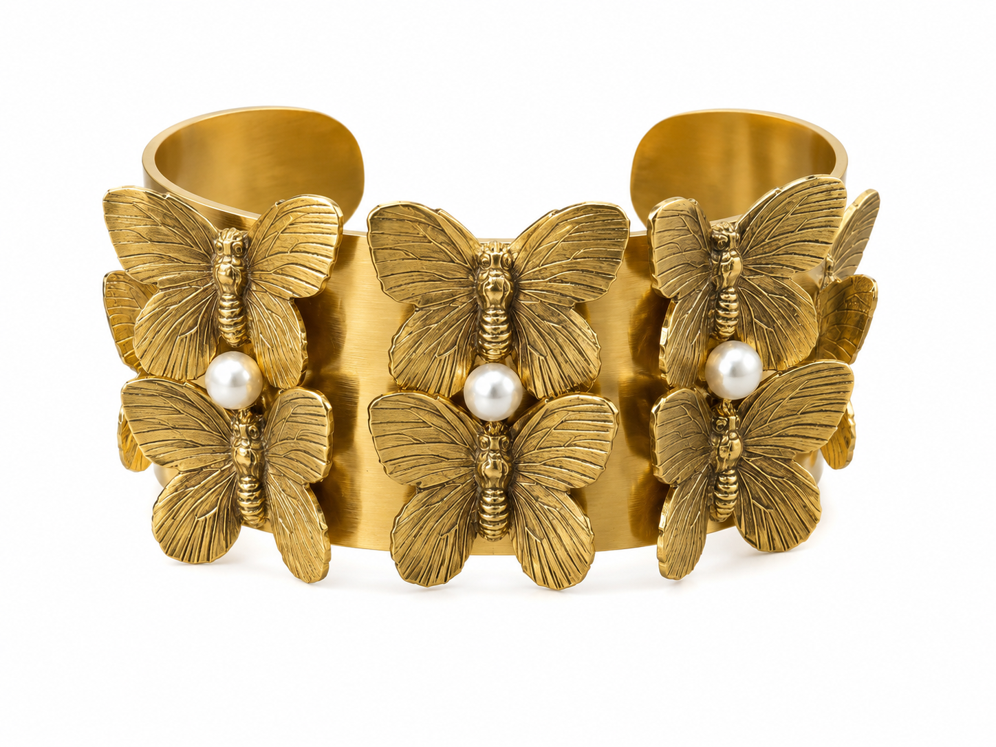 BUTTERFLY CUFF WITH PEARLS