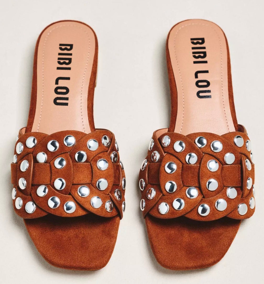 TURNOVER FLAT SANDAL