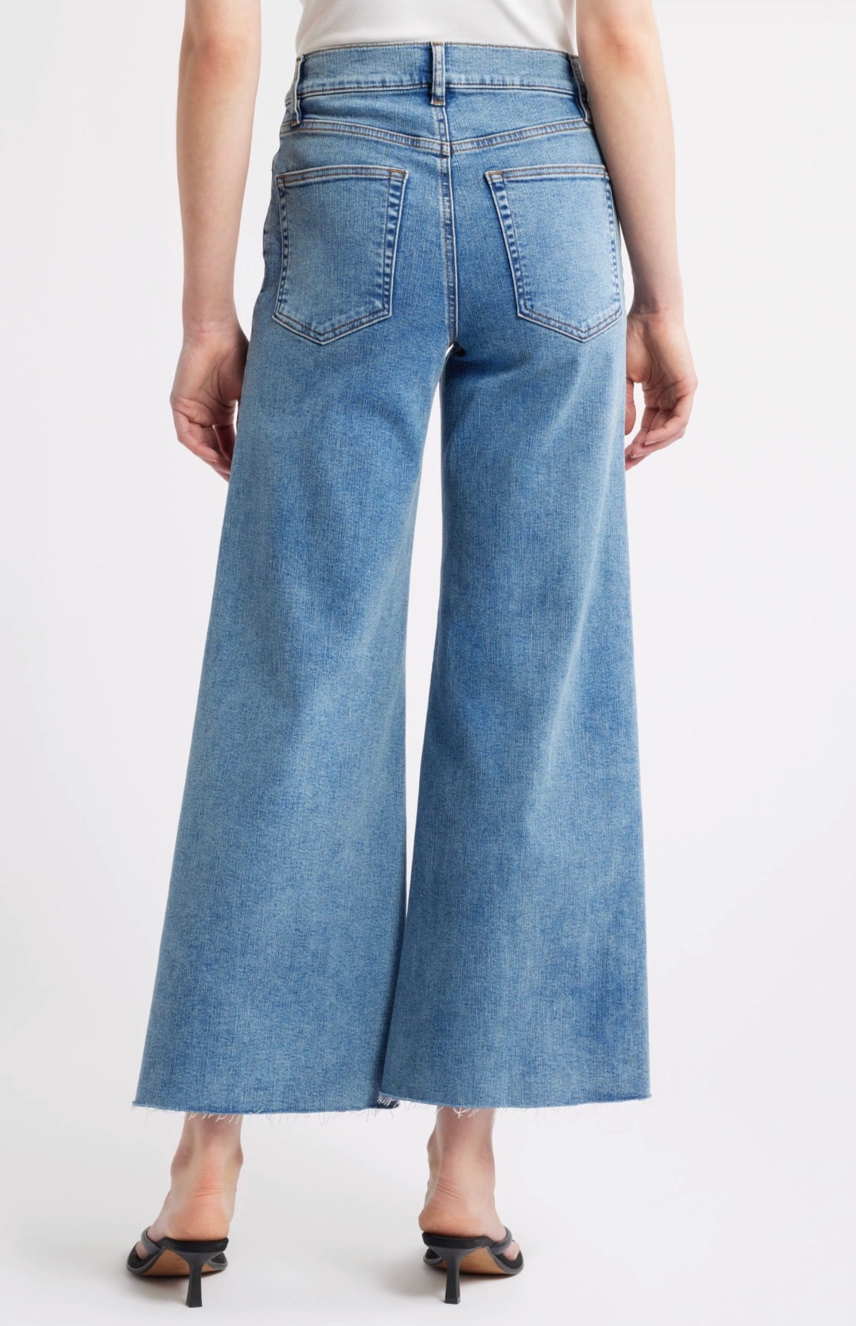 LE PALAZZO CROP