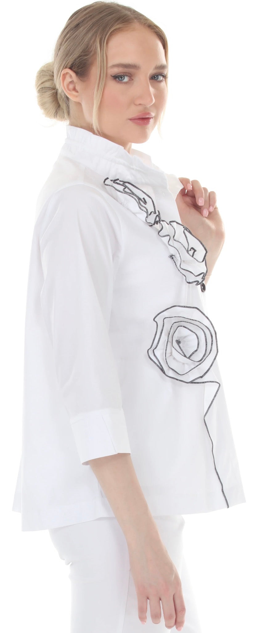 WHITE FLOWER TOP