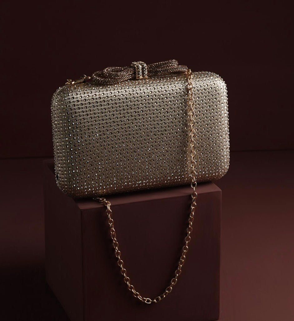 CRYSTAL BOW CLUTCH