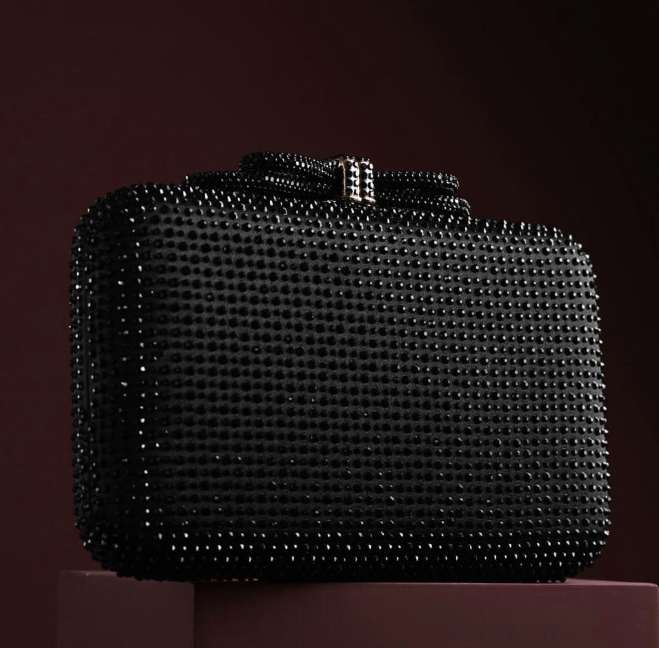 CRYSTAL BOW CLUTCH