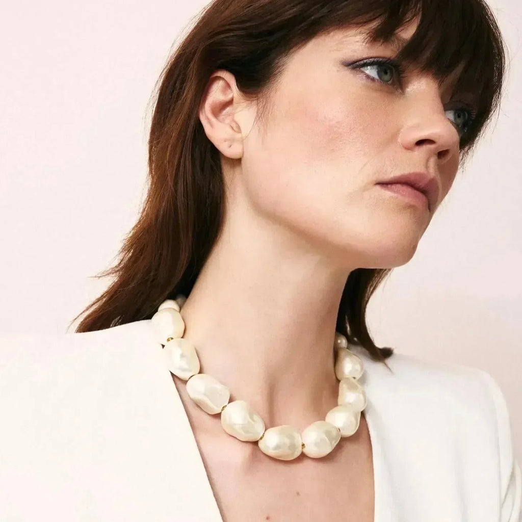 BIG ORGANIC PEARL NECKLACE