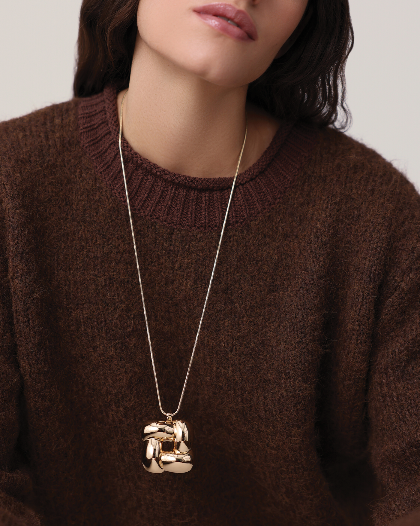 WOVEN PENDANT NECKLACE