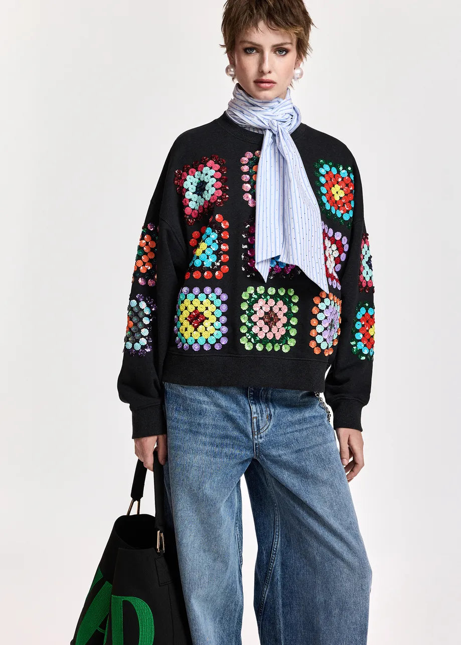 KARNIVAL EMBROIDERY SWEATSHIRT