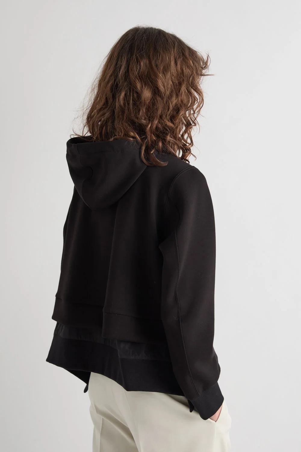 HOODED JACKET