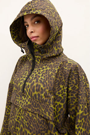 DESIRAE PONCHO