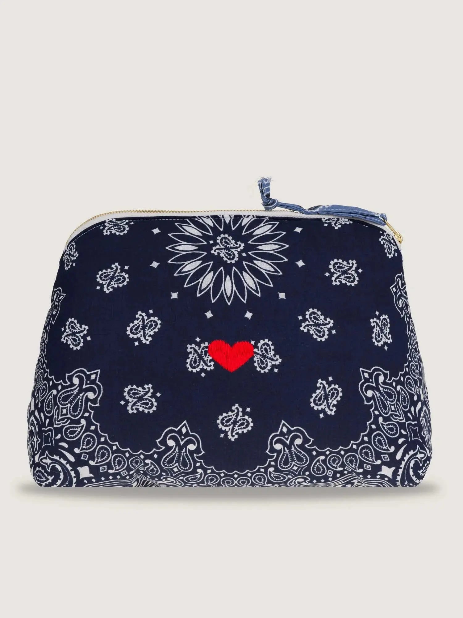 TOILETRY BAG- HEART