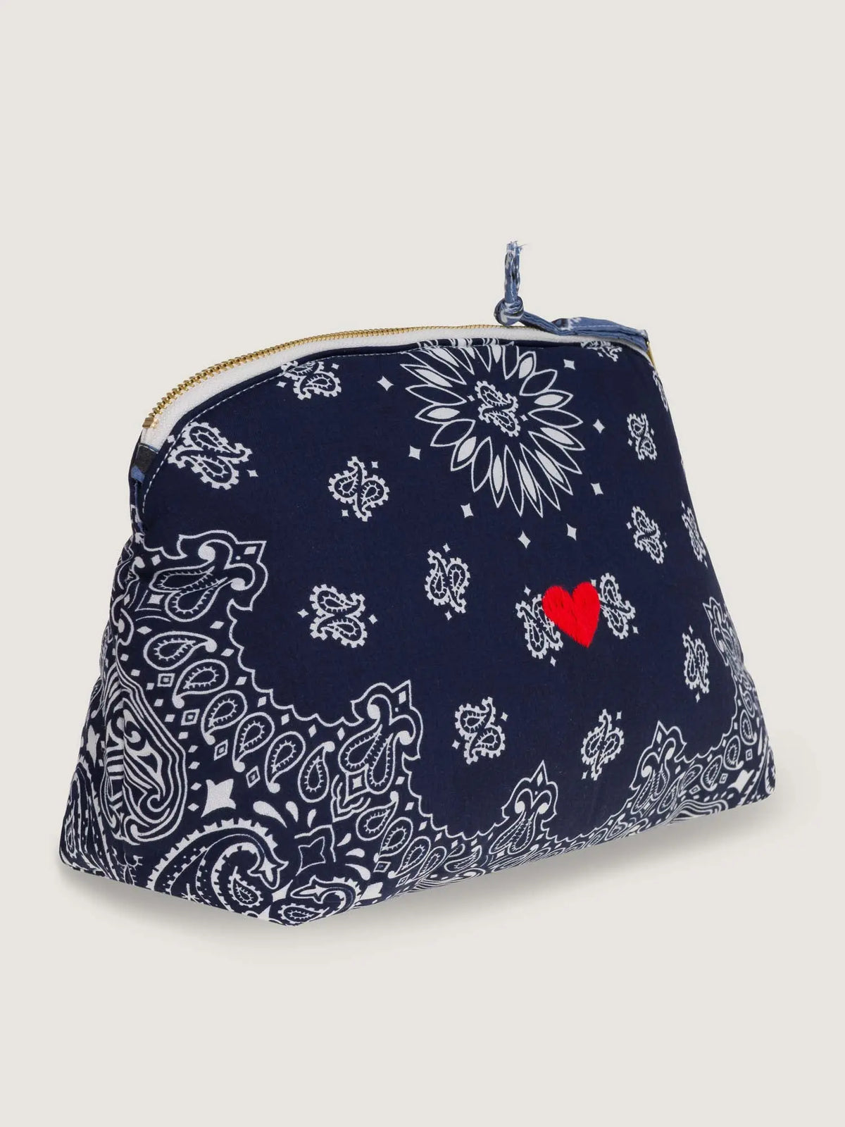 TOILETRY BAG- HEART