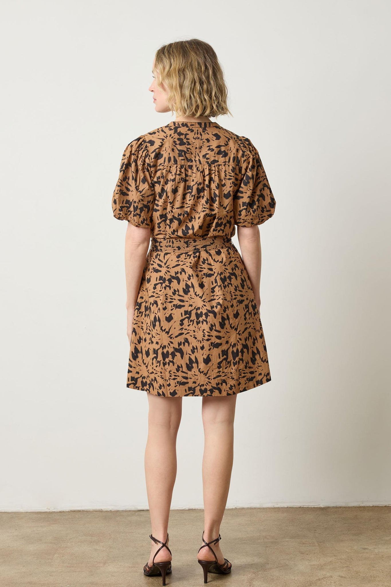 SHIRRED SLEEVE SPLIT NECK DRESS