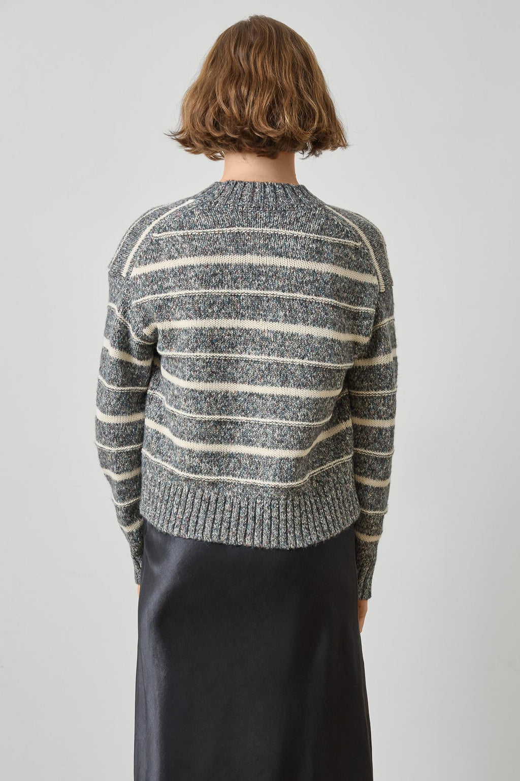 MULTI STRIPE- V NECK SWEATER