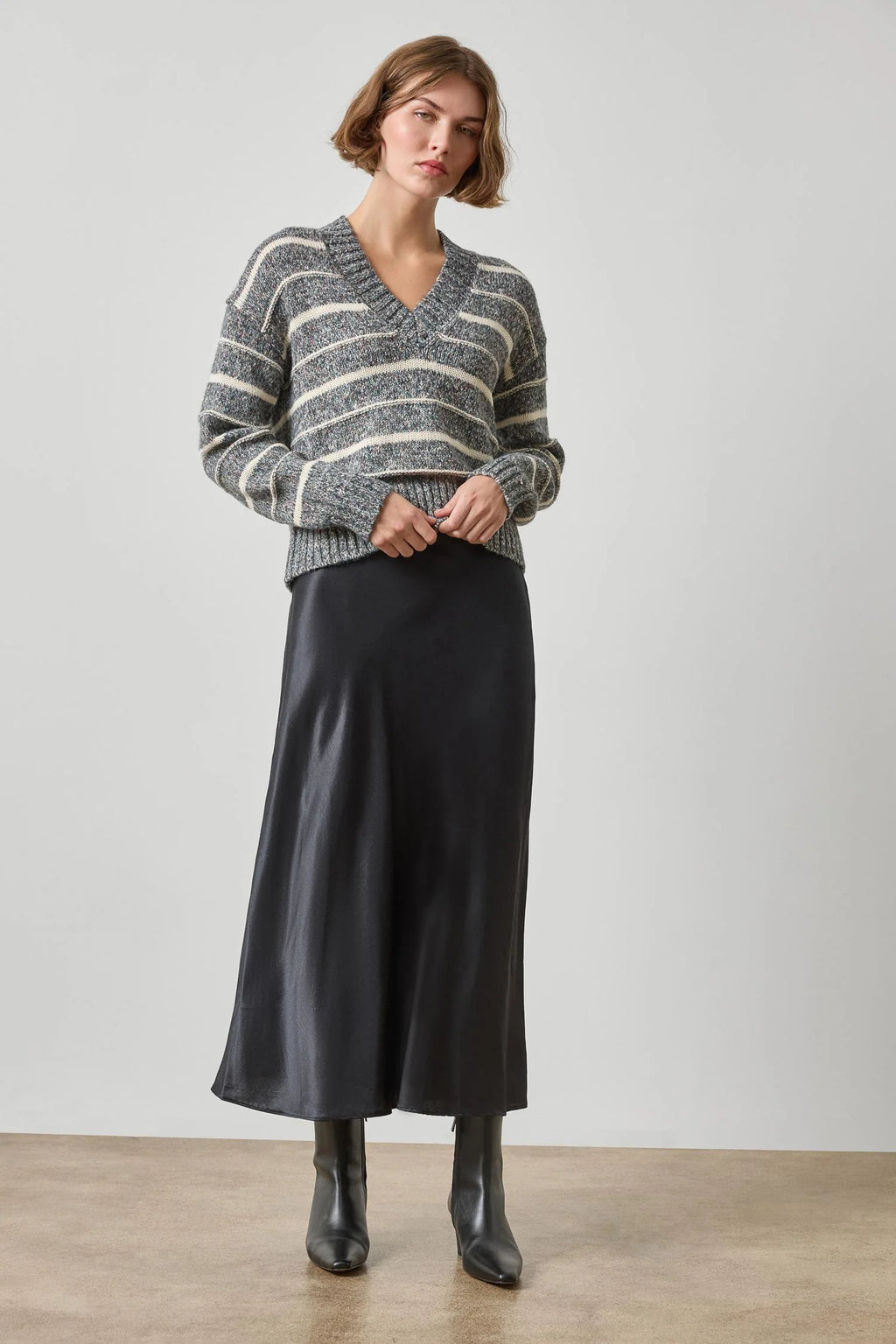 MULTI STRIPE- V NECK SWEATER