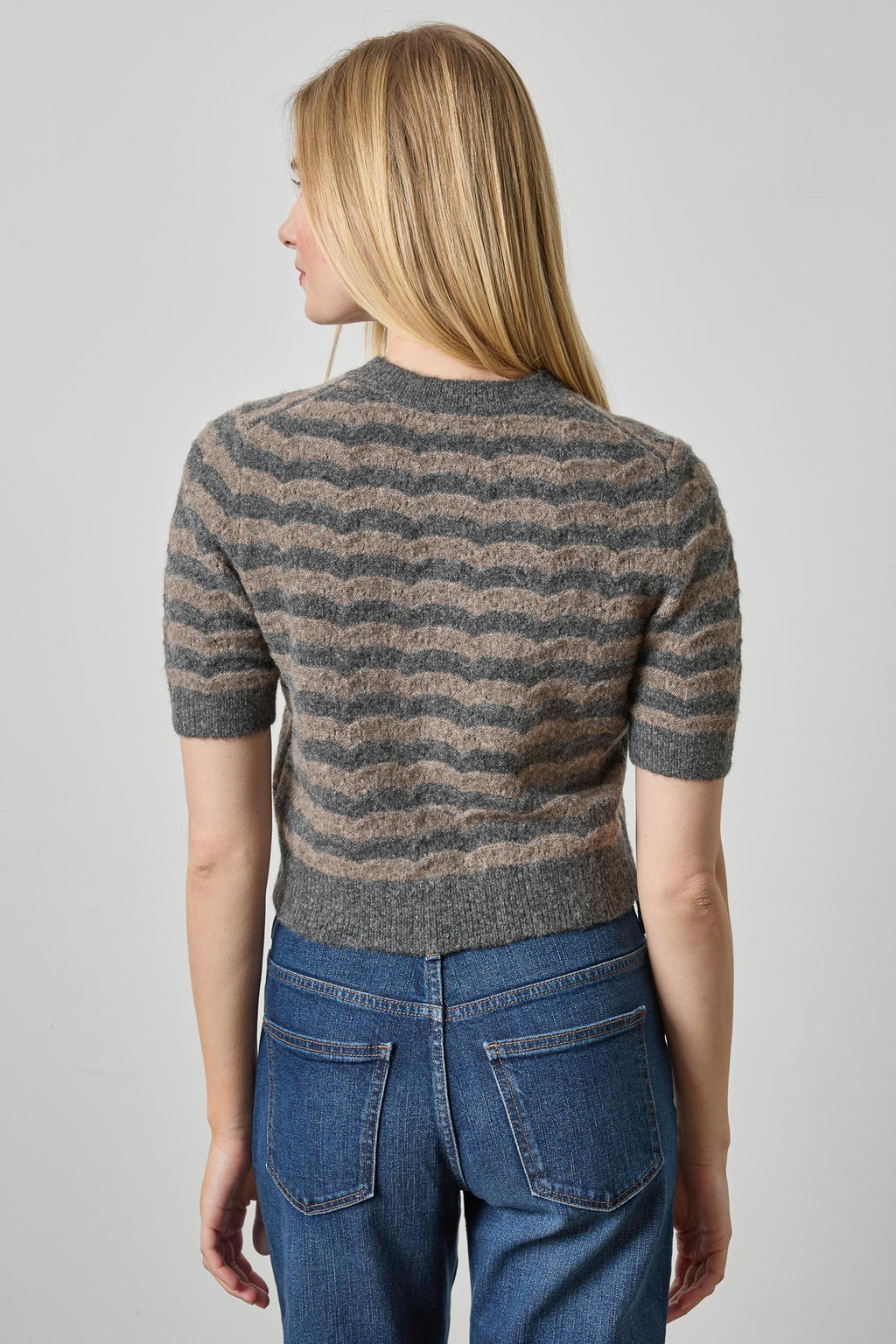 SHORT SLEEVE CREWNECK CARDIGAN