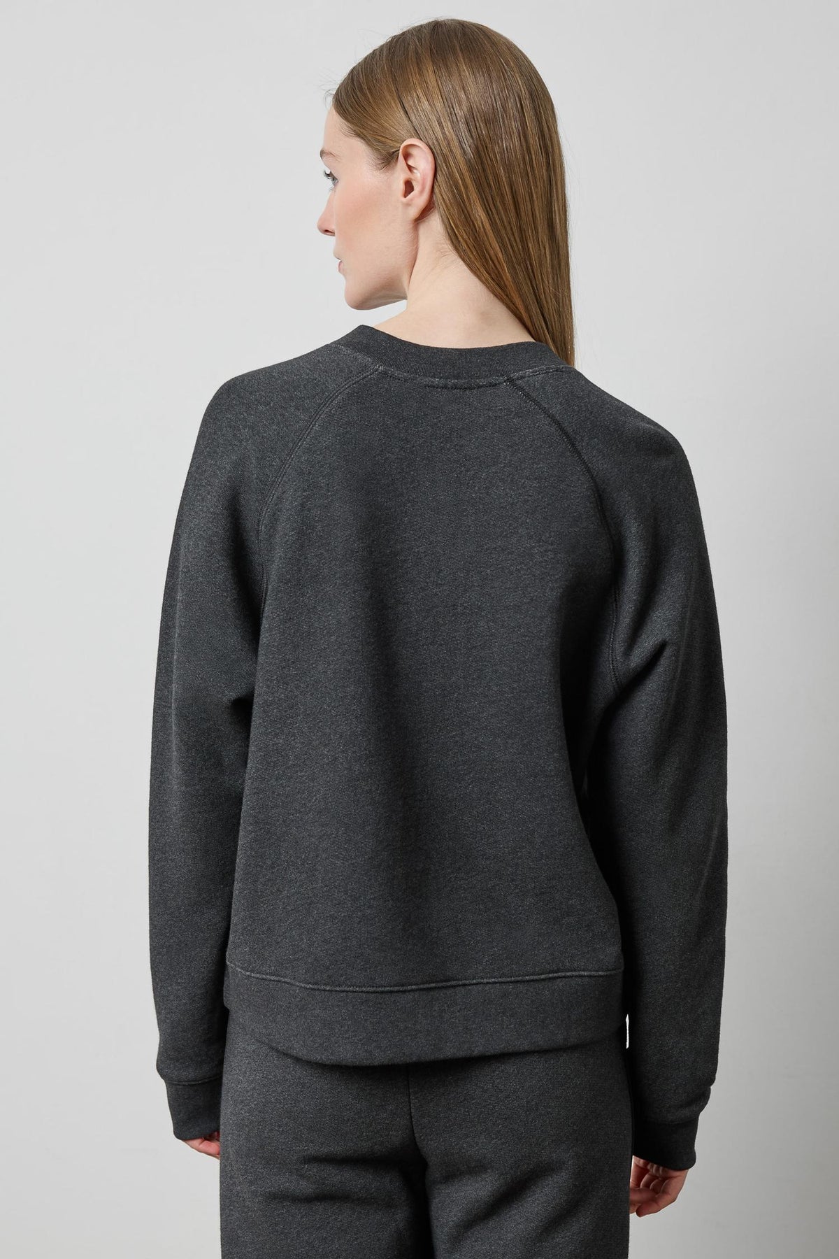 OVERSIZED SWEATSHIRT