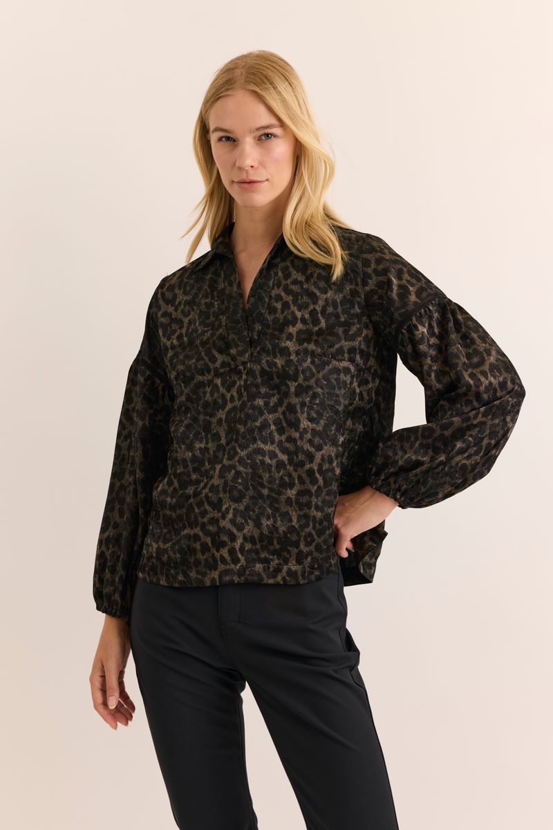 ARIANNA LONG SLEEVE ANIMAL PRINT TOP