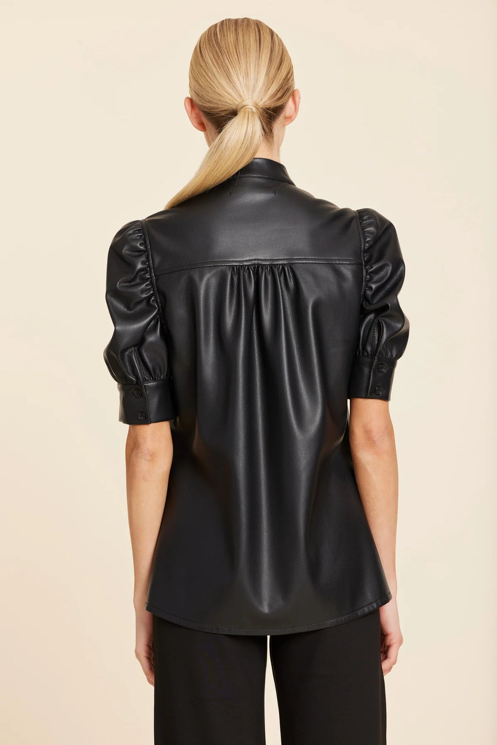RUCHED SLEEVE TOP
