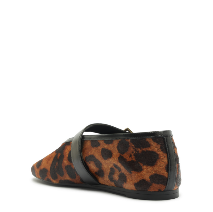 VICK BUCKLE