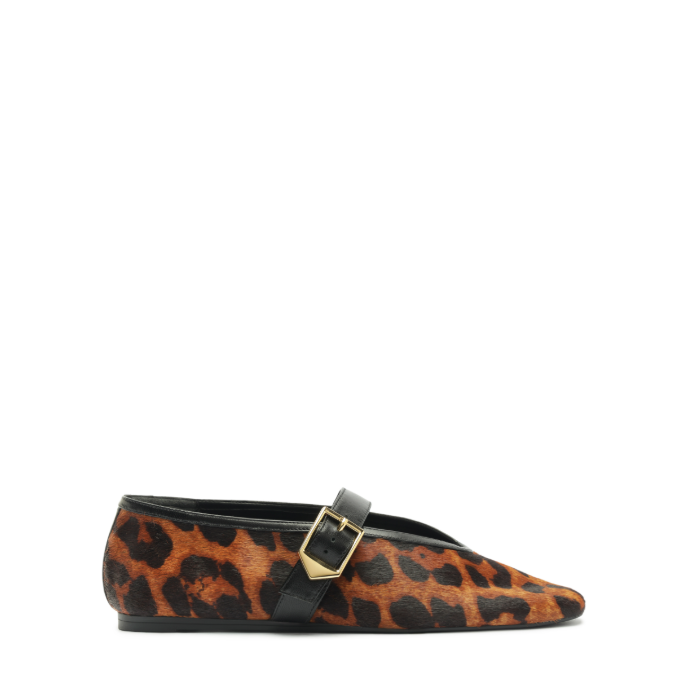 VICK BUCKLE