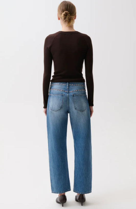 LEXI MID RISE BOWED STRAIGHT JEAN