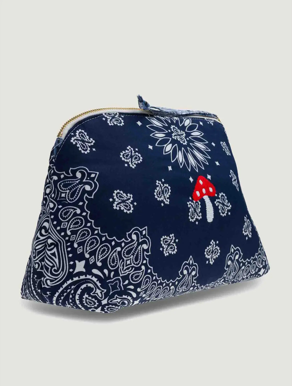 TOILETRY BAG- MUSHROOM
