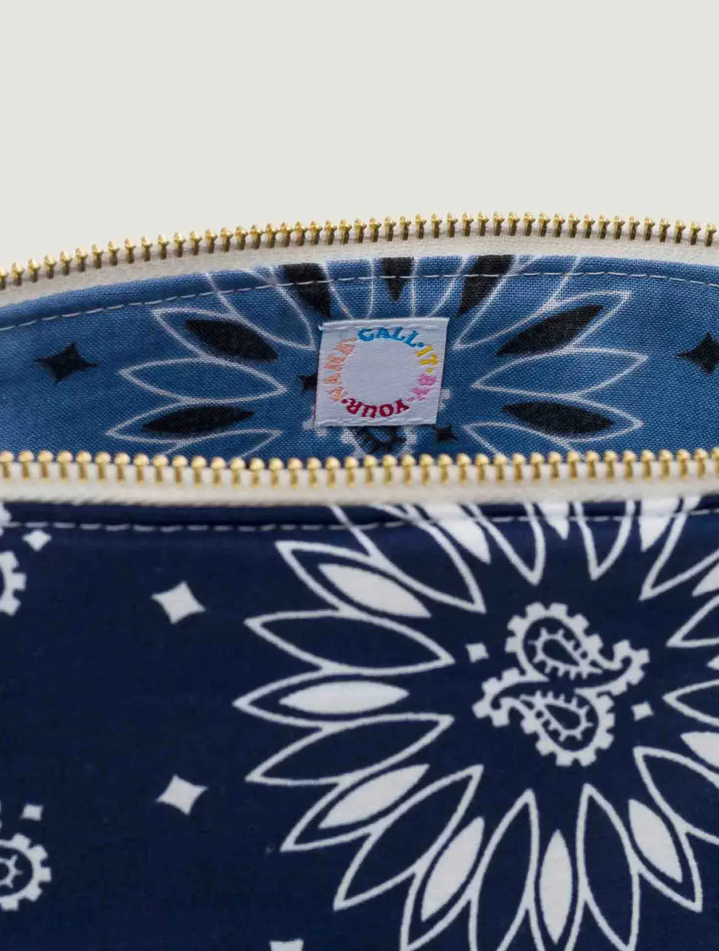 TOILETRY BAG- MUSHROOM
