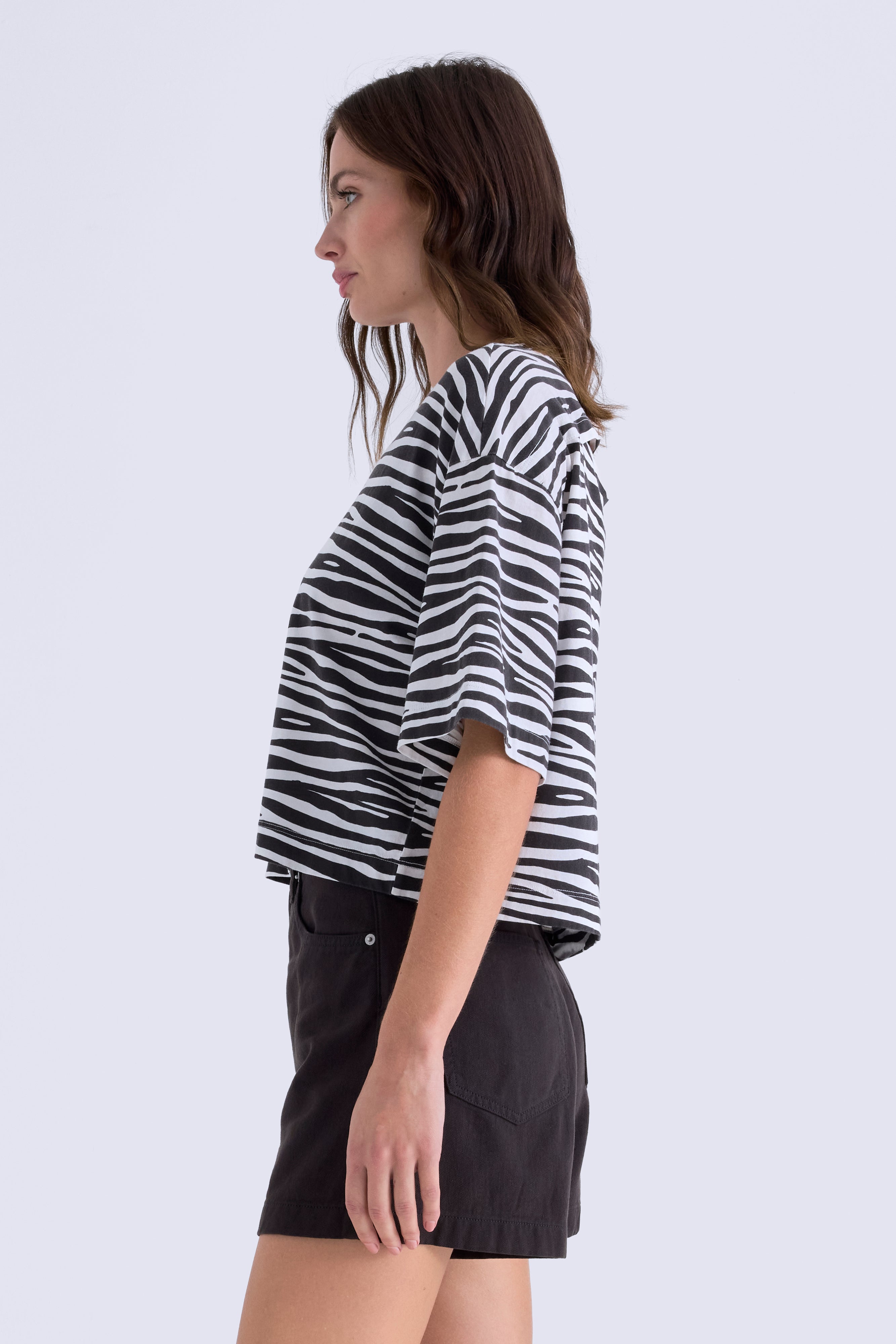 MAE CROPPED TEE