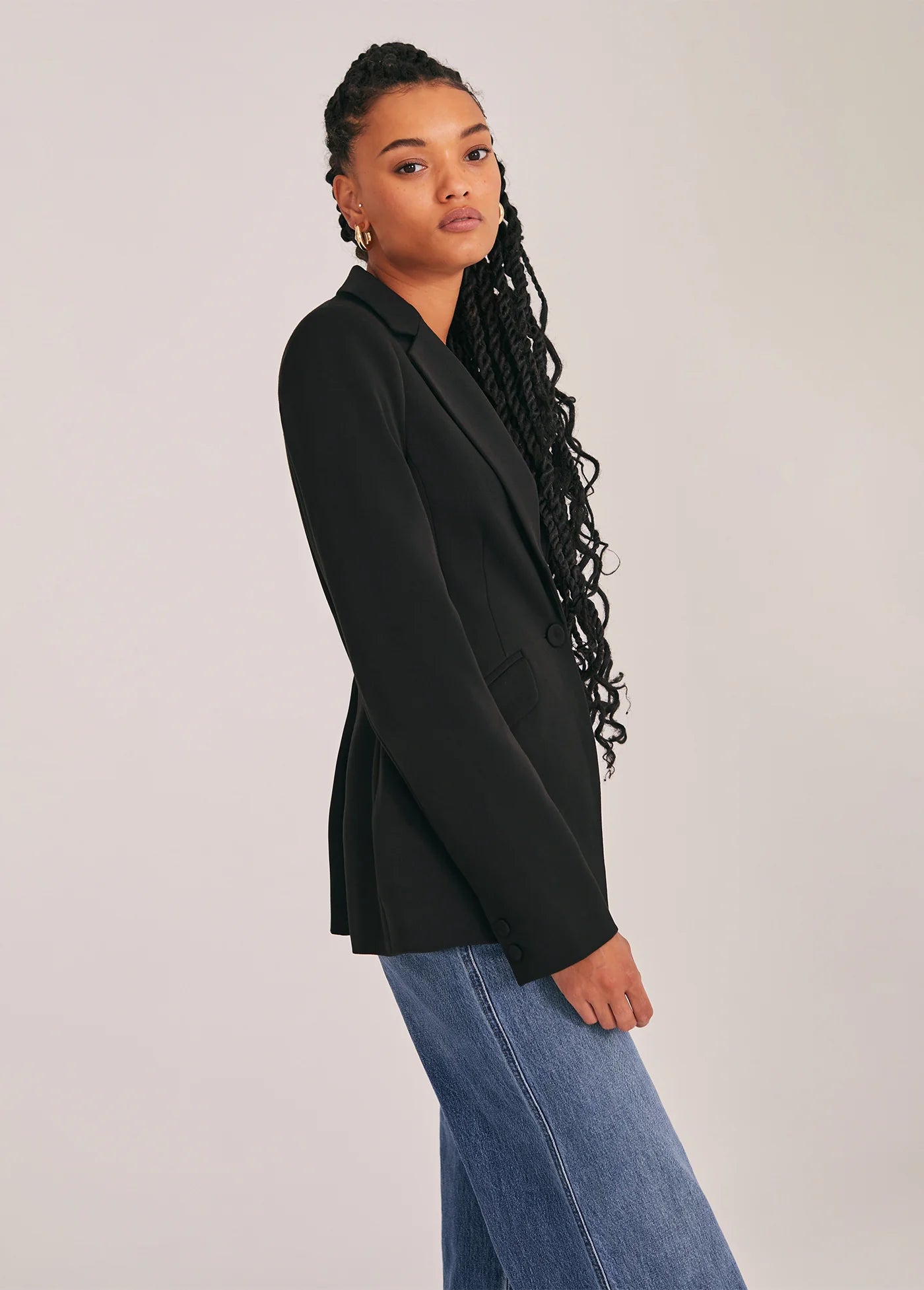 THE FAVORITE BLAZER