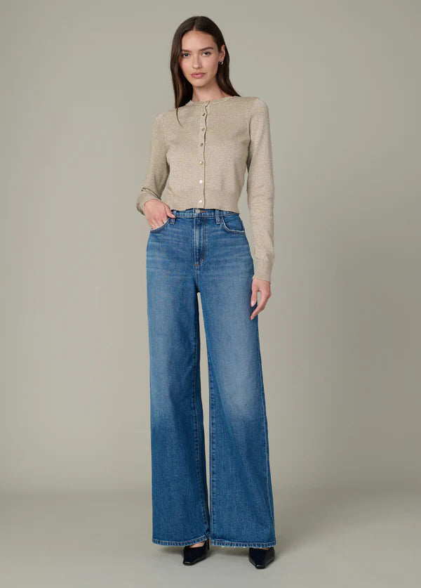 THE MIA PETITE