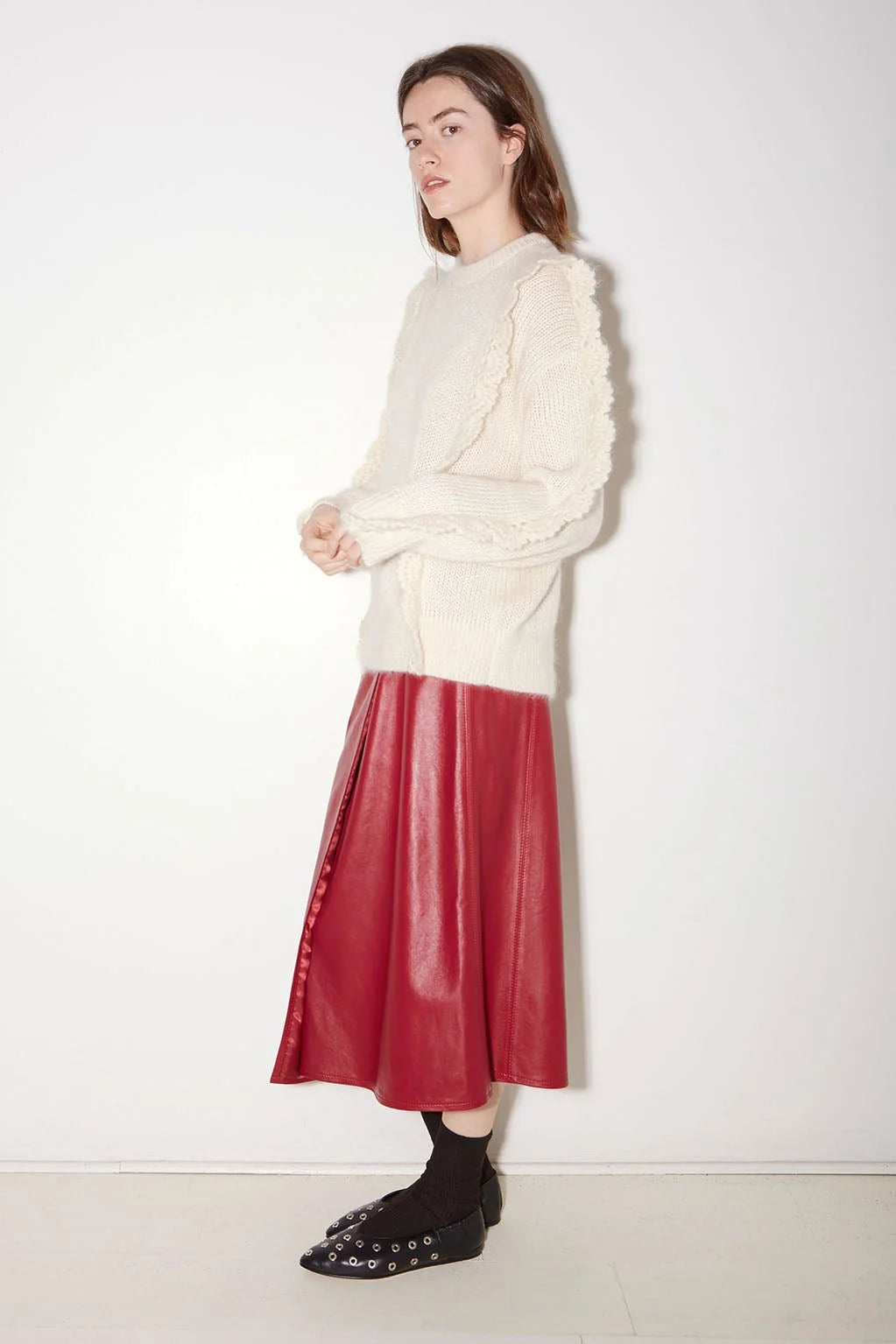 TWEETY RUFFLED IVORY SWEATER