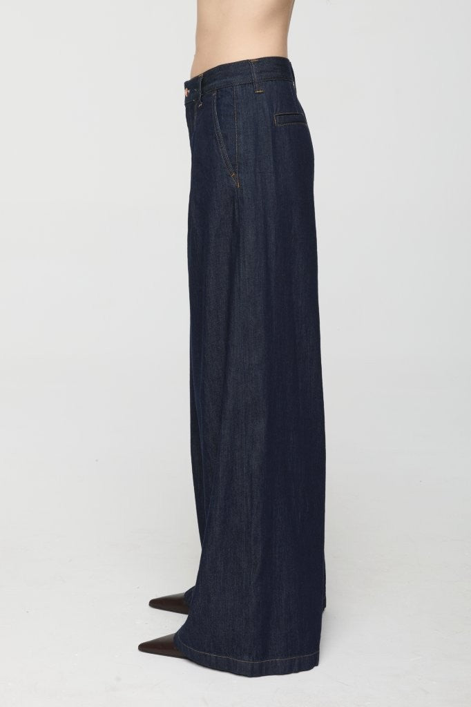 DELPHNE PLEATED WIDE