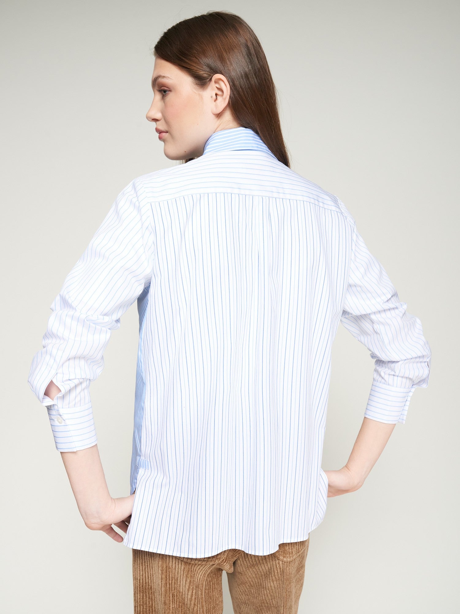 EMBROIDERED DOGS BLOUSE