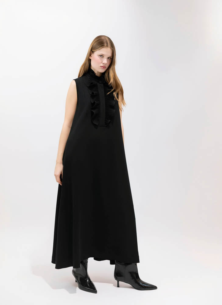 SLEEVELESS MAXI DRESS