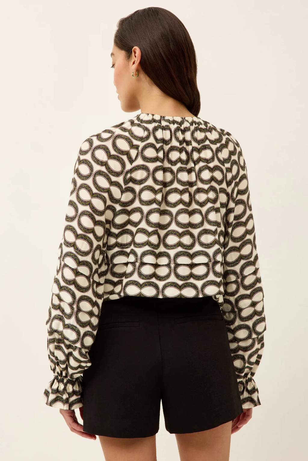 MIA SHORT